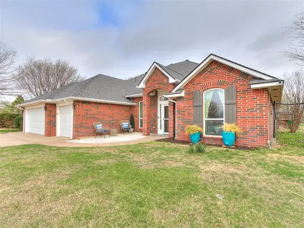 4949 Penn Place Drive, Edmond, OK 73025