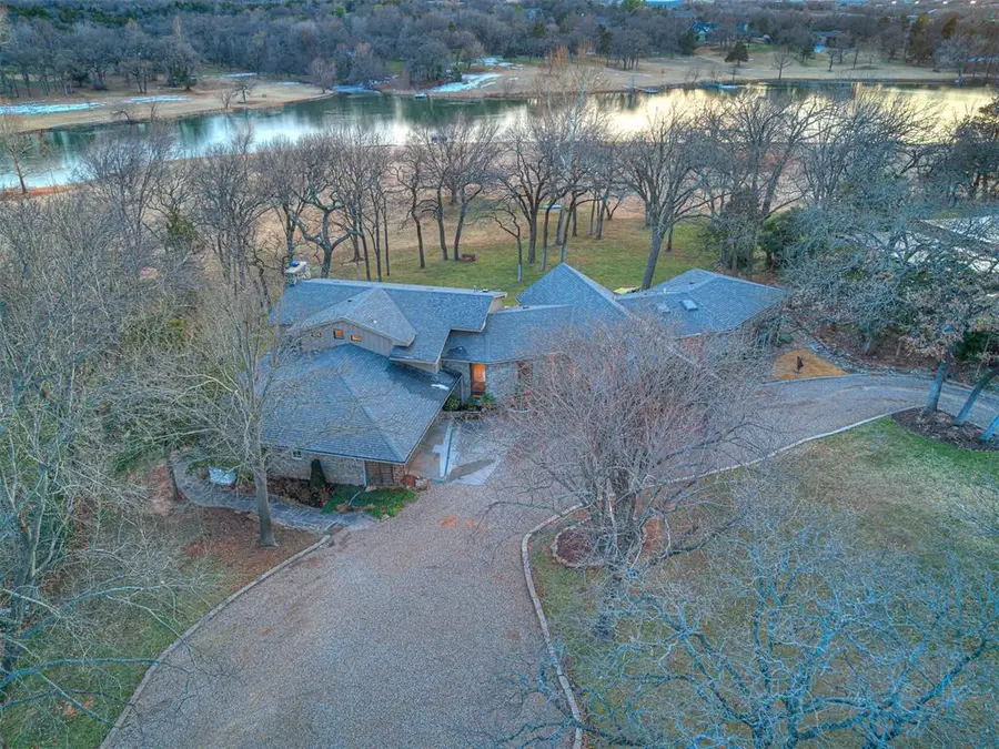 111 Lake Aluma Drive, Oklahoma City, OK 73121 - Image #2