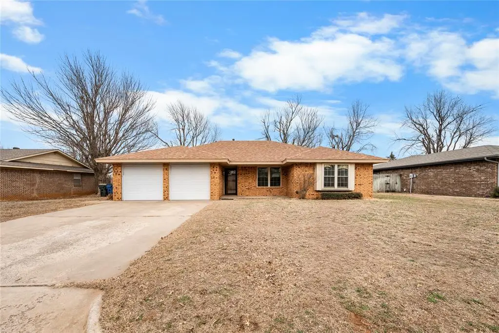 3811 S Hickory Stick Drive, Chickasha, OK 73018 - Image #1