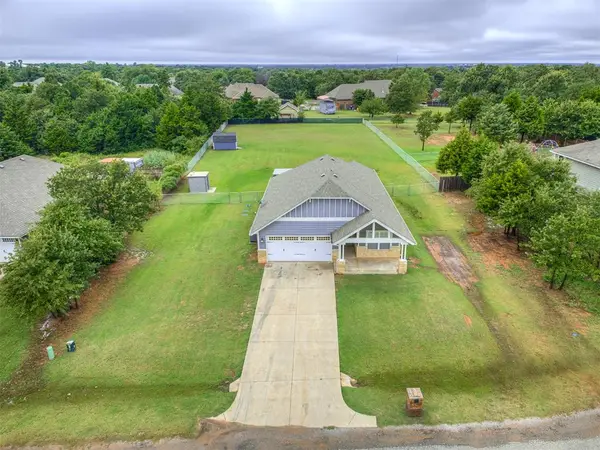 9205 Prairie Dog Drive, Edmond, OK 73034