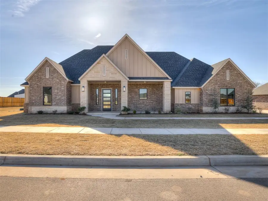 4604 SE 37th Street, Moore, OK 73165 - Image #2