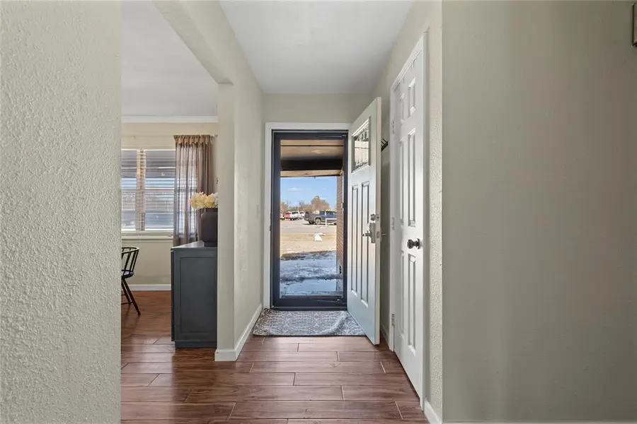 521 E Florida Avenue, Waurika, OK 73573 - Image #3