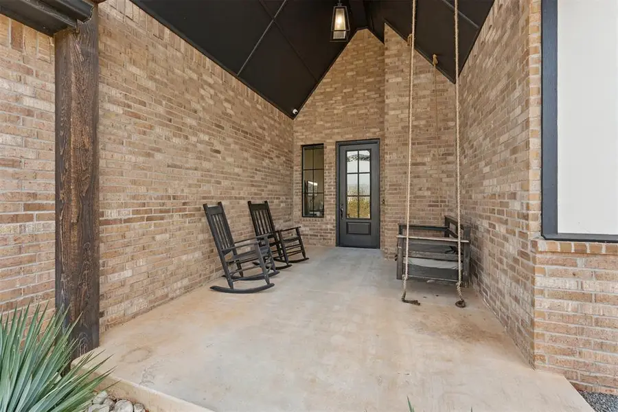 1148 Colonial Avenue, Tuttle, OK 73089 - #3