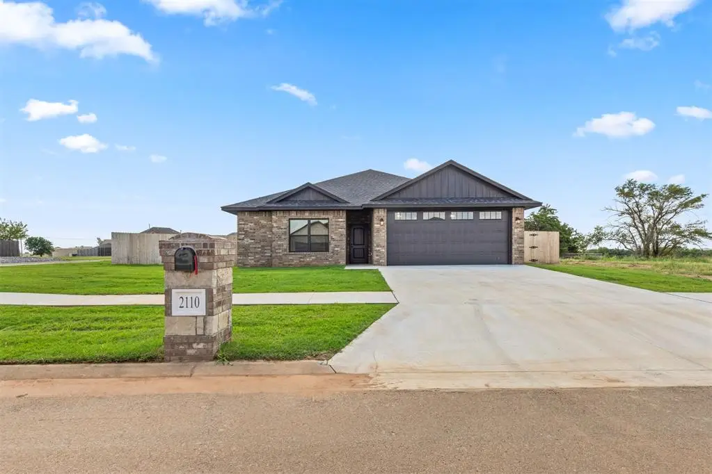 2110 Valley View Road, Weatherford, OK 73096 - #1