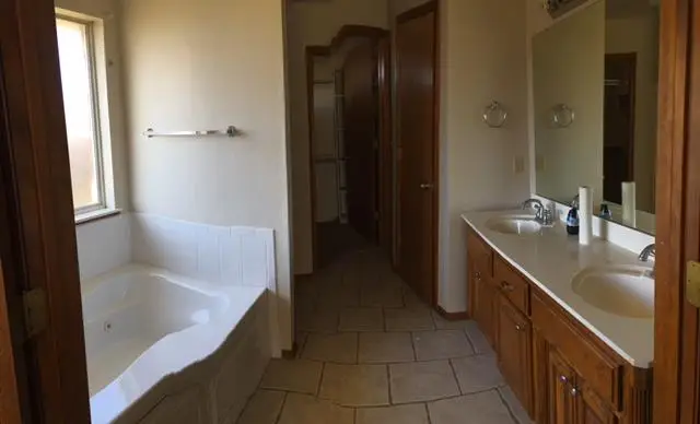 11224 N Arbor Lake Drive, Oklahoma City, OK 73170 - Image #2