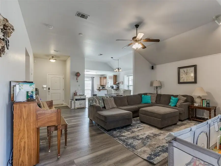 1521 Rangeline Road, Norman, OK 73071 - Image #3