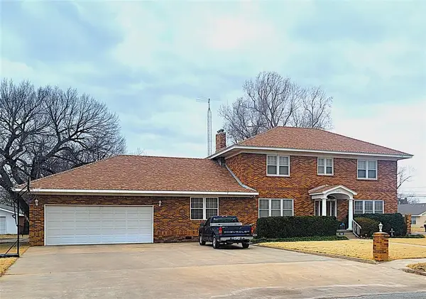 521 N Noble Avenue, Watonga, OK 73772