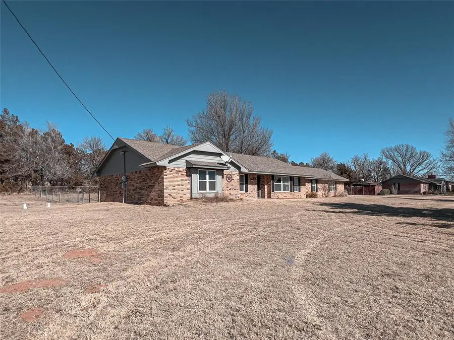 809 W Fastrunner Road, Fort Cobb, OK 73038 - #3