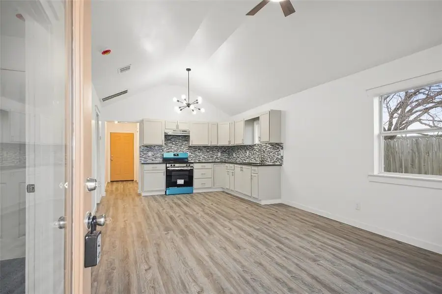 715 SE 10th Street, Oklahoma City, OK 73129 - #2