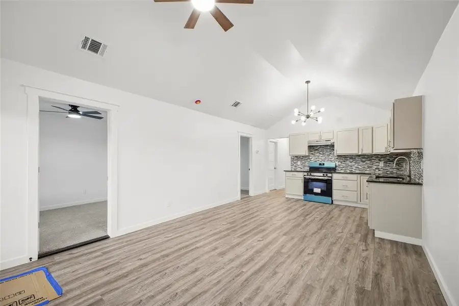 715 SE 10th Street, Oklahoma City, OK 73129 - #3