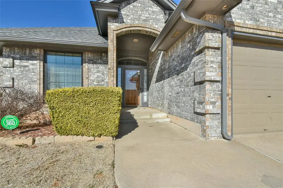 1401 NE 11 Street, Moore, OK 73160 - #3