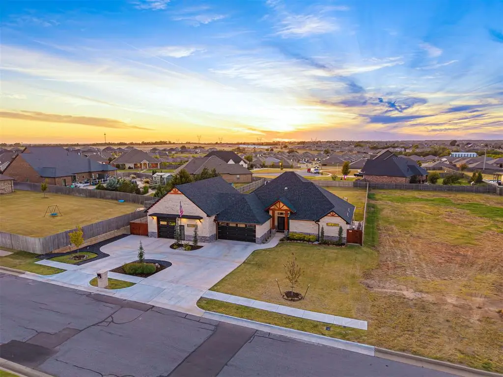 9505 Sundance Ridge Road, Yukon, OK 73099 - Image #1