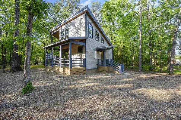 202 Infinity Pines Drive, Broken Bow, OK 74728