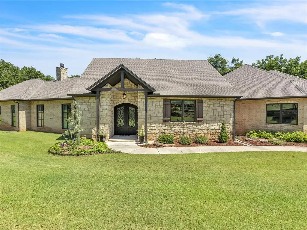 6941 E Coffee Creek Road, Edmond, OK 73034 - #1