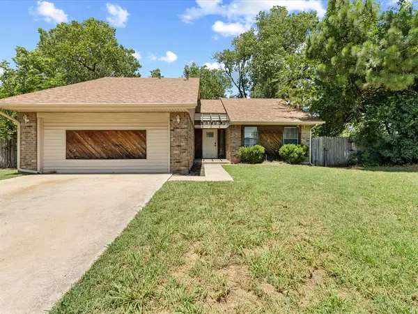 1717 Crest Circle, Oklahoma City, OK 73130