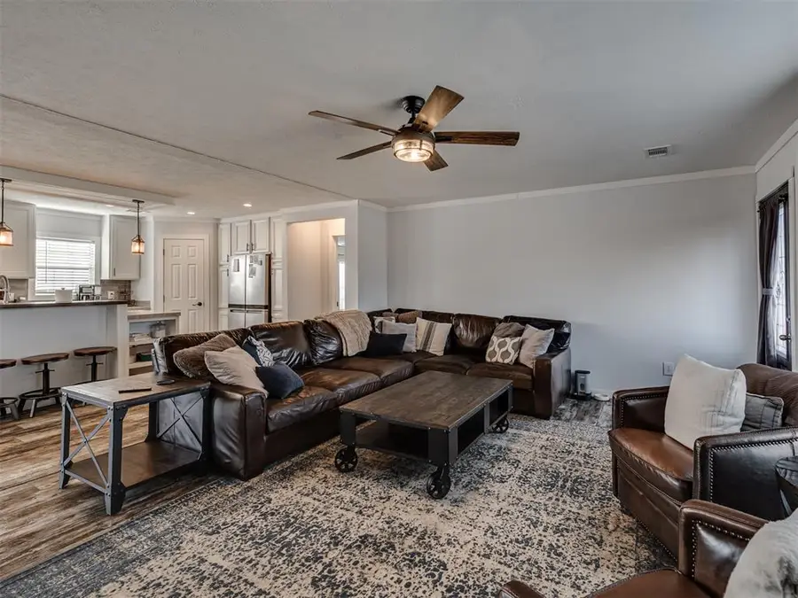 9180 S Santa Fe Road, Guthrie, OK 73044 - #3