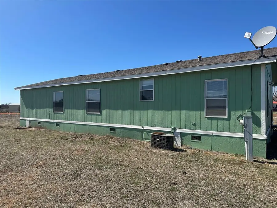 16490 Sunridge Drive, Yukon, OK 73099 - Image #3