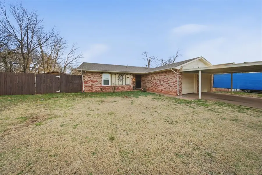 3426 Royalwood Circle, Del City, OK 73115 - #2