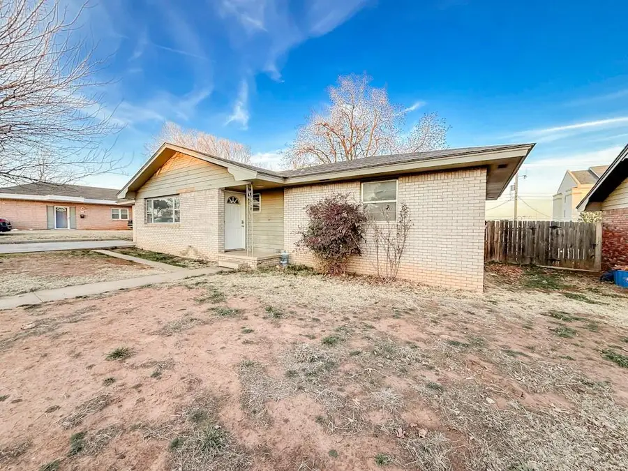 216 Texas Street, Weatherford, OK 73096 - #3