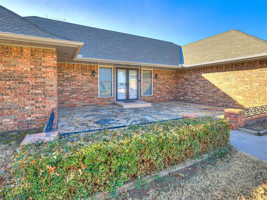 11226 Folkstone Drive, Yukon, OK 73099 - #3