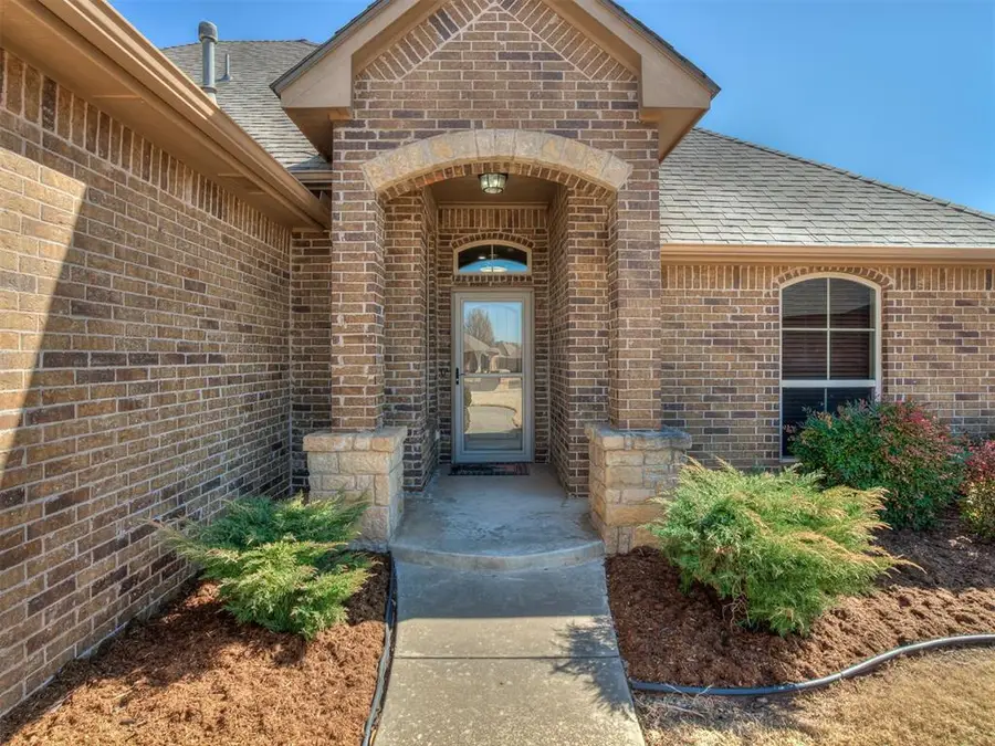 19504 Brookshire Court, Edmond, OK 73012 - #2