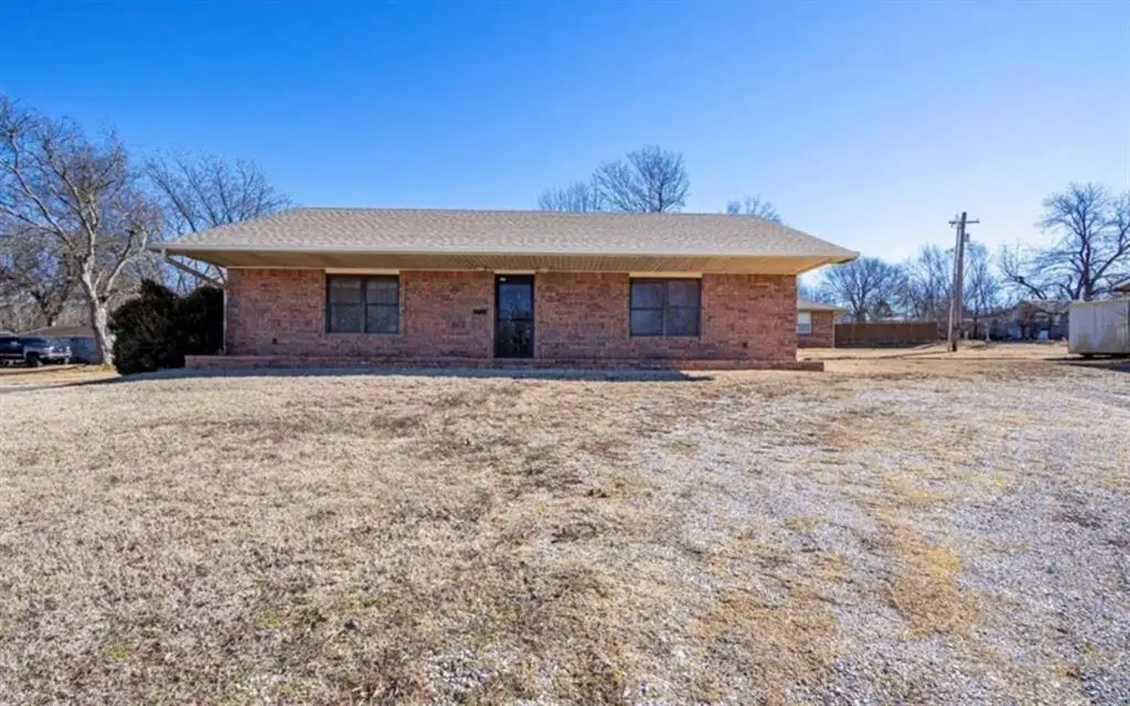 314 N Clarady, Wanette, OK 74878 - #1