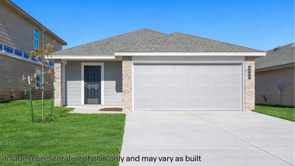 11517 SW 40th Street, Mustang, OK 73064 - #1