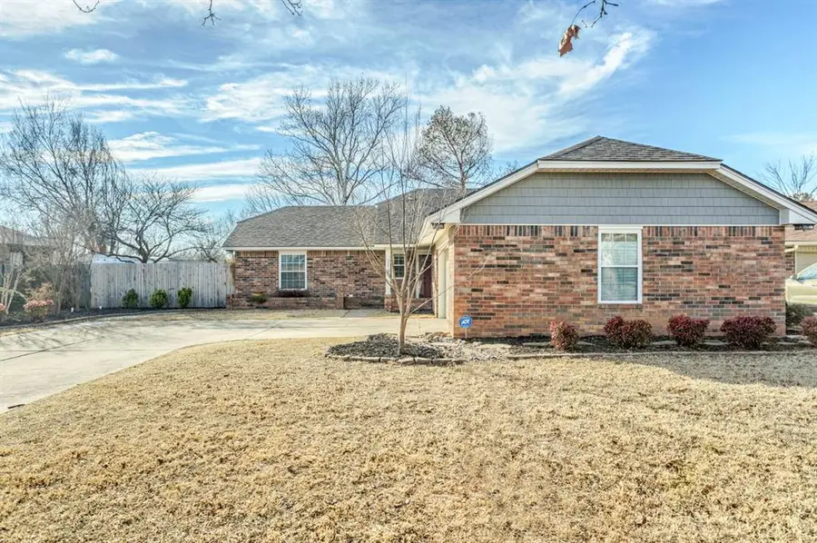 214 Crest Place, Norman, OK 73071 - #3