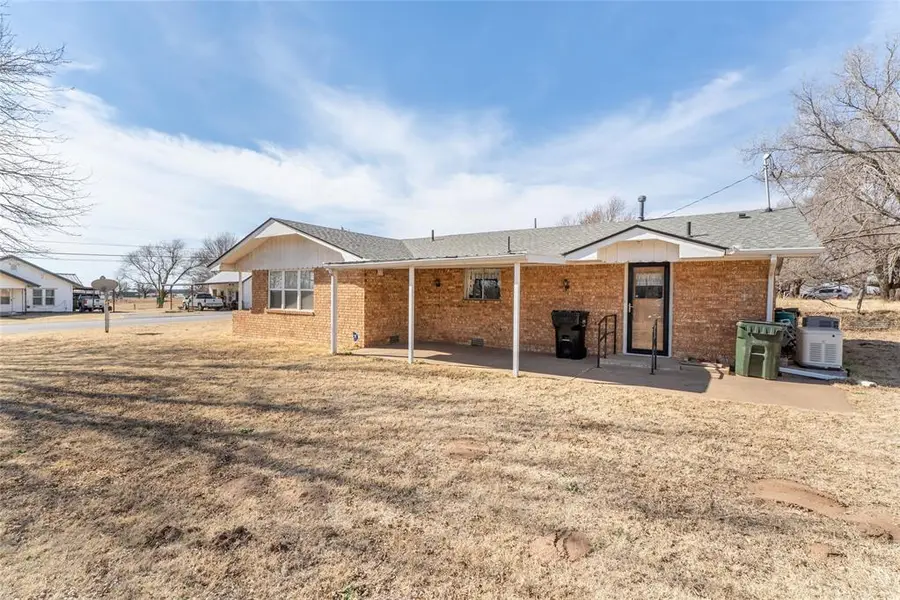 1200 W Main Street, Watonga, OK 73772 - #3