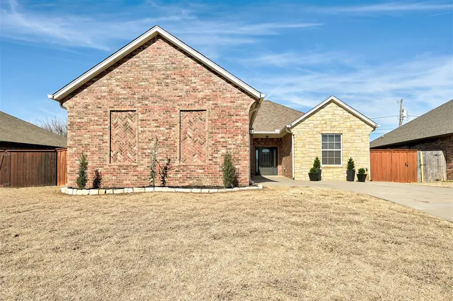 849 SW 10th Street, Moore, OK 73160 - #2