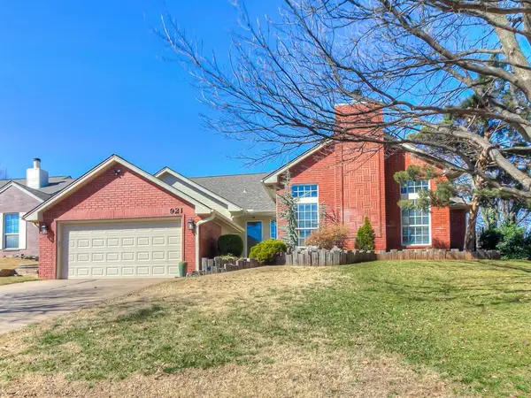 921 Carfax Road, Edmond, OK 73034