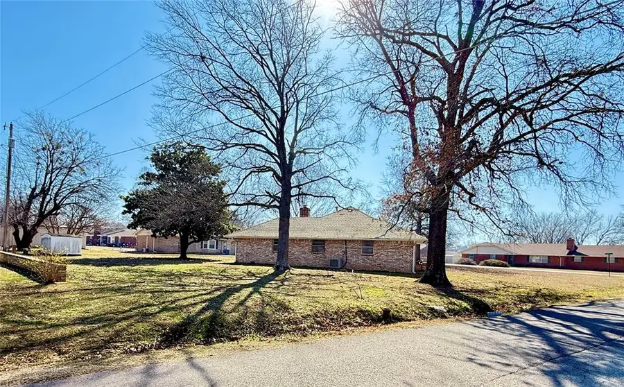 2200 Grisso Drive, Seminole, OK 74868 - #2