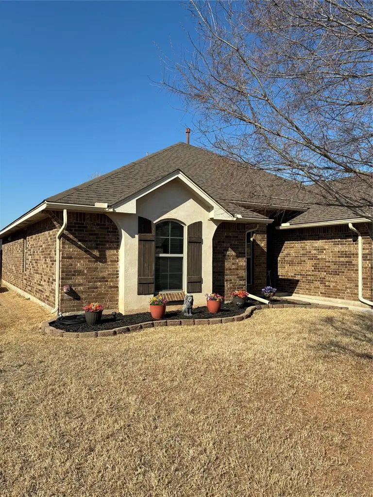 3205 San Juan Trail, Moore, OK 73160 - #1