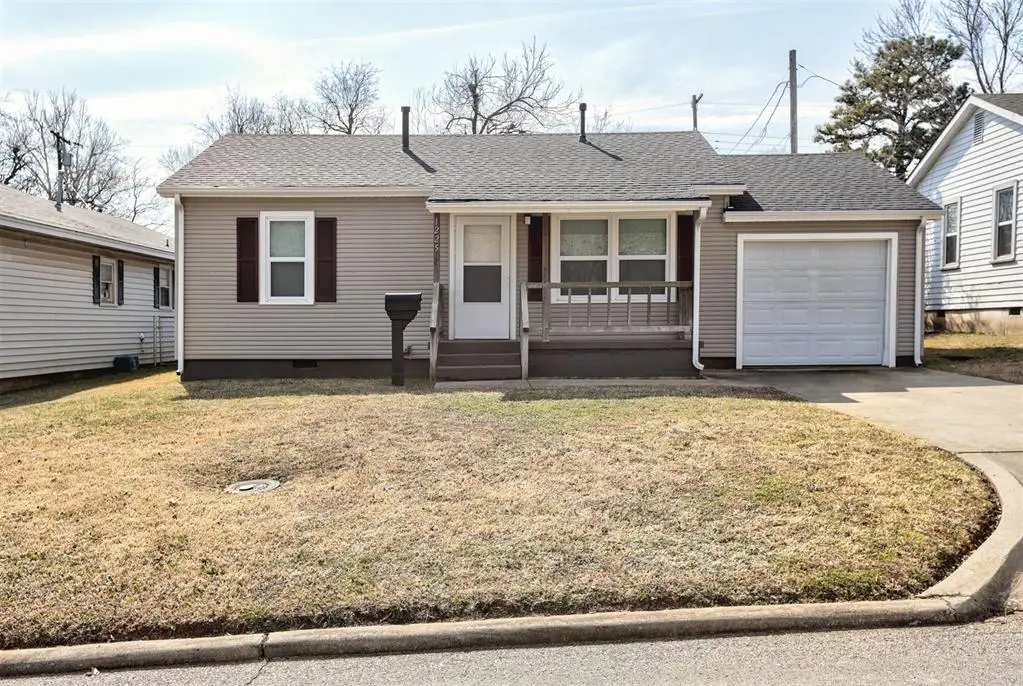 1225 Carol Drive, Shawnee, OK 74804 - #1