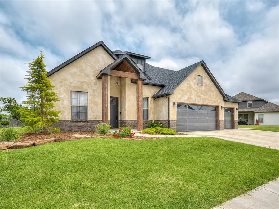 19900 Thornhaven Drive, Edmond, OK 73012 - #3