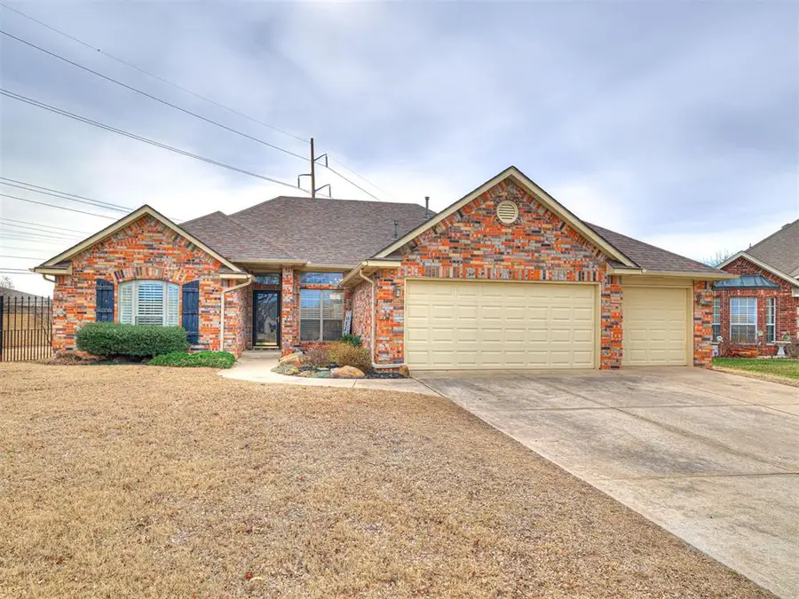 3204 Maple Lane, Moore, OK 73170 - #2