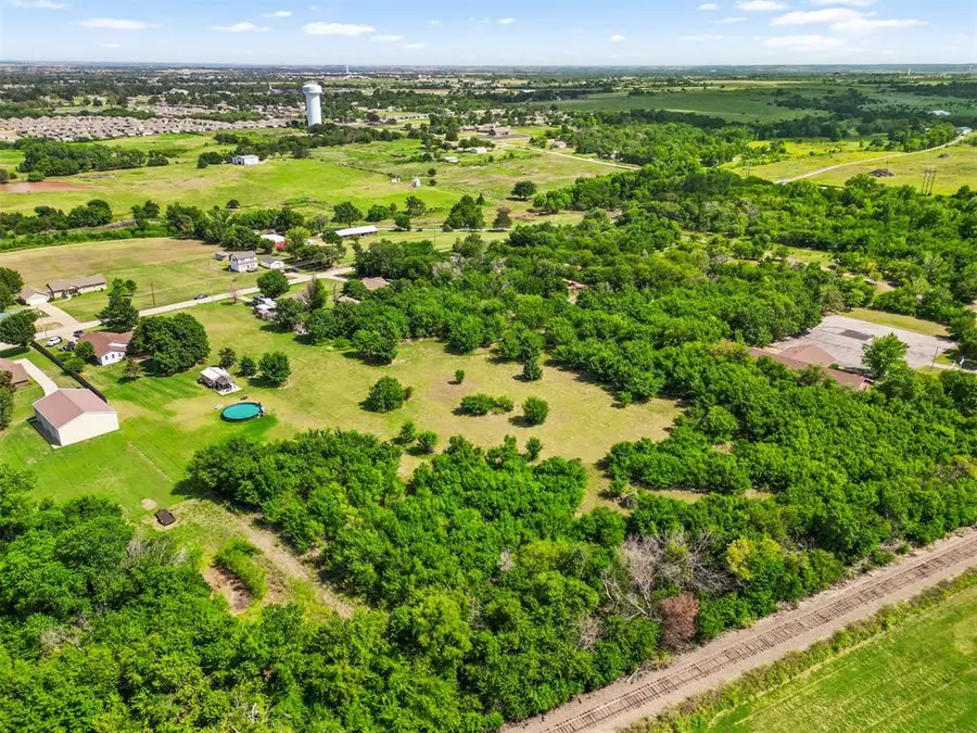 2816 S 29th Street, Chickasha, OK 73018 - #3