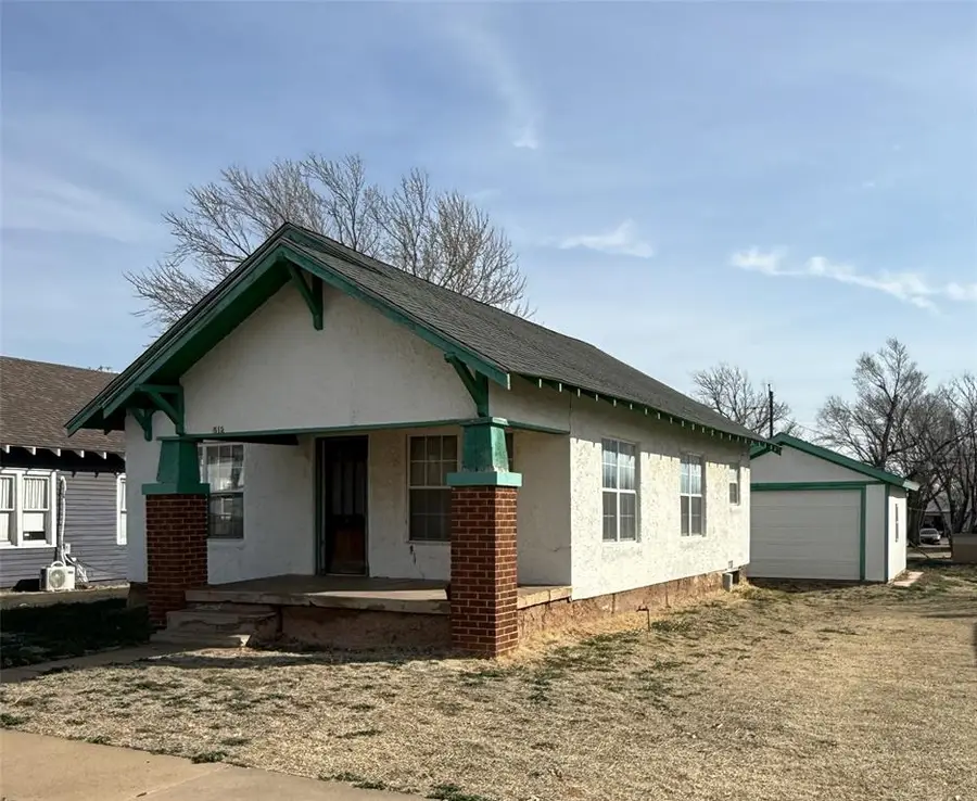 512 N Bradley Street, Weatherford, OK 73096 - #2