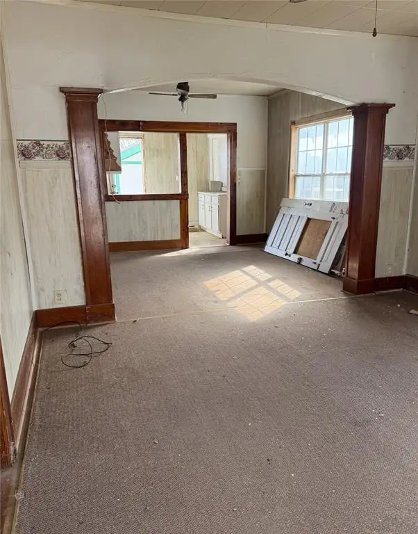 512 N Bradley Street, Weatherford, OK 73096 - #3