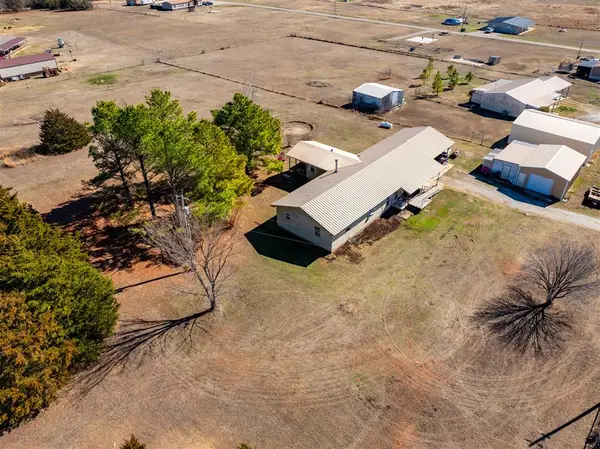 30057 Johnson Road, Maud, OK 74854