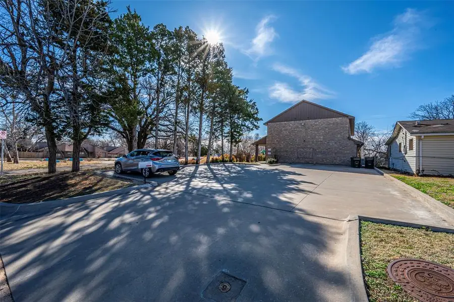 1120 E Campbell St Street #1120 & 1124, Edmond, OK 73034 - #2