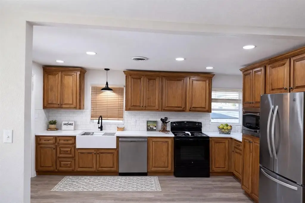 200 E Coe Drive, Oklahoma City, OK 73110 - #1