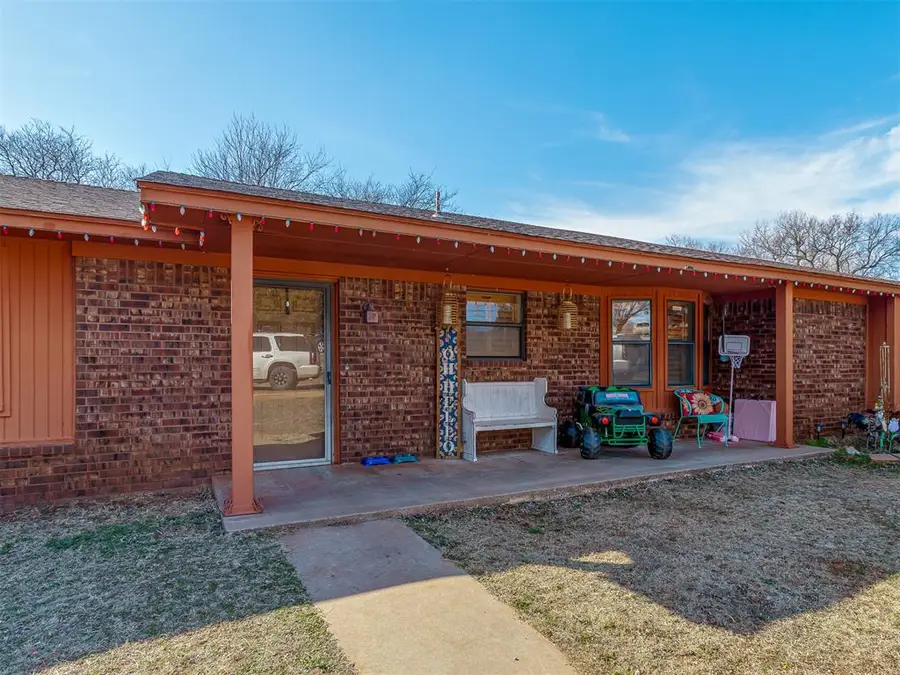 1628 Old Highway 81, Chickasha, OK 73018 - #2