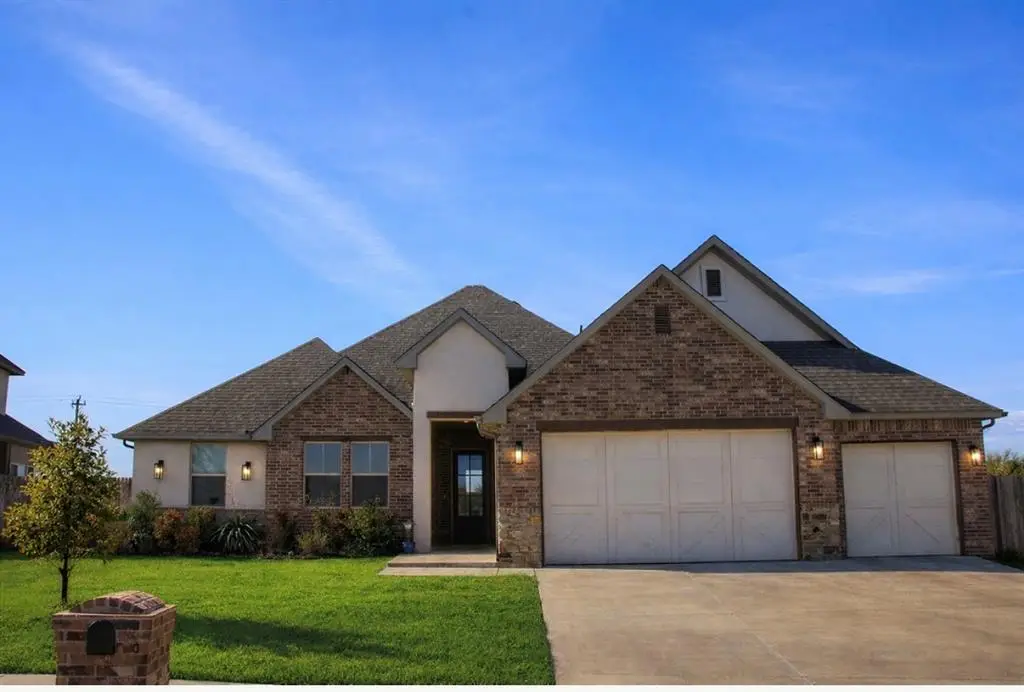 19909 Thornhaven Drive, Edmond, OK 73012 - #1