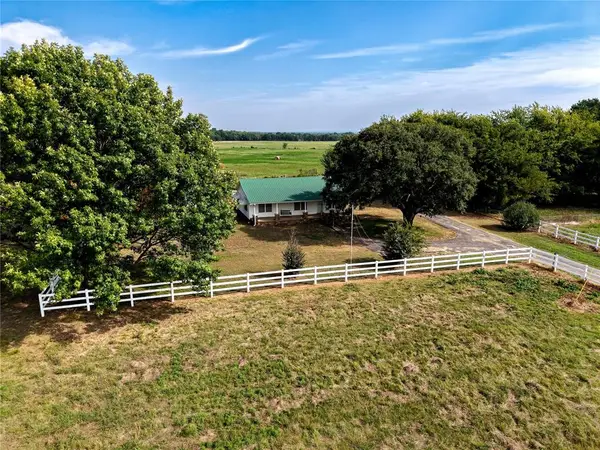 5874 E 273rd Street, Porum, OK 74455