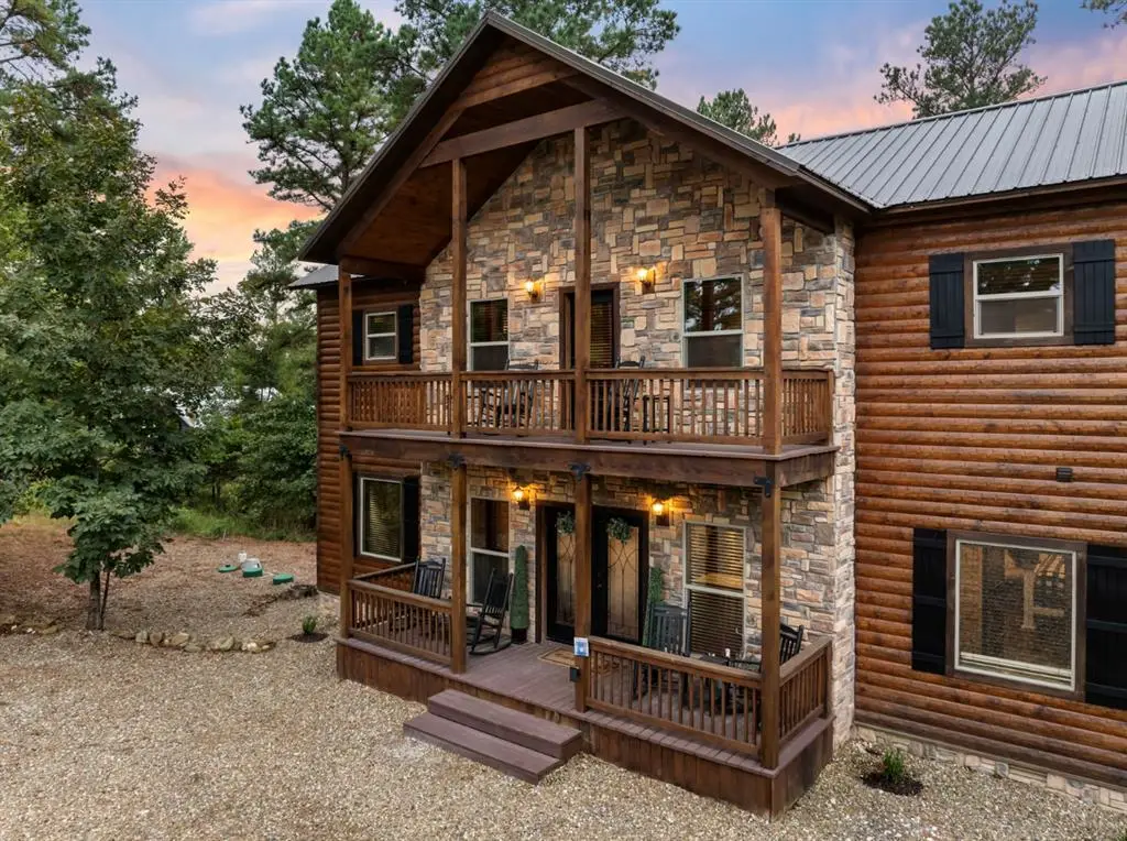 925 W Eagle Mountain Trail, Broken Bow, OK 74728 - #1