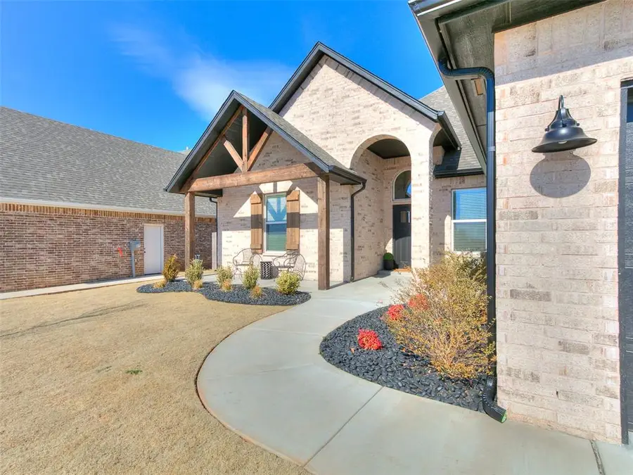 11617 SW 58th Street, Mustang, OK 73064 - #2