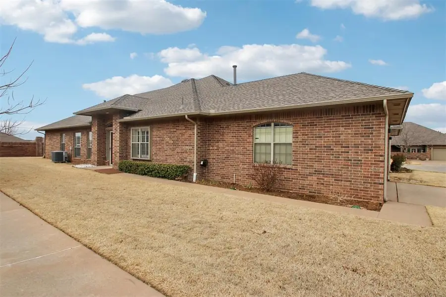 16125 Vintage Court, Edmond, OK 73013 - #2