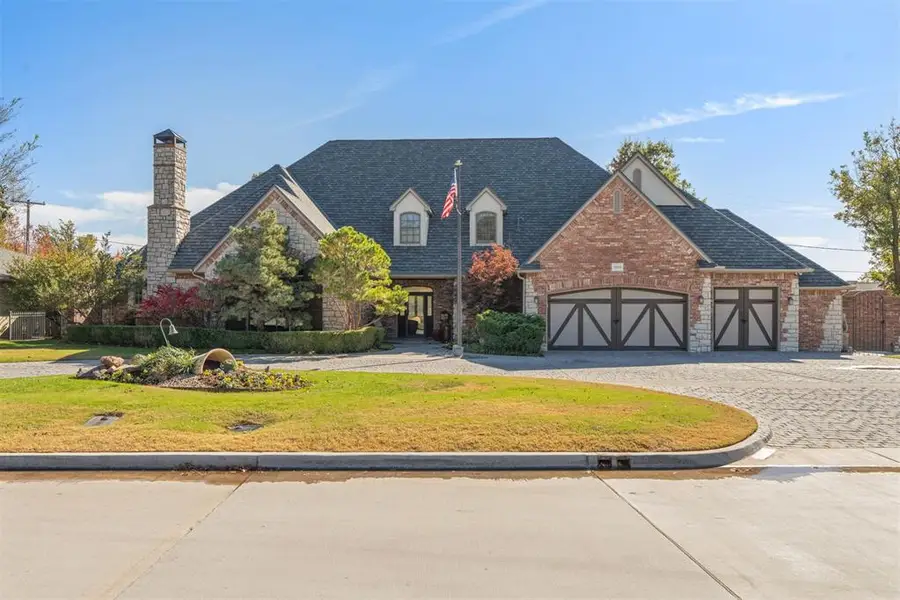 1808 Huntington Avenue, Nichols Hills, OK 73116 - #2