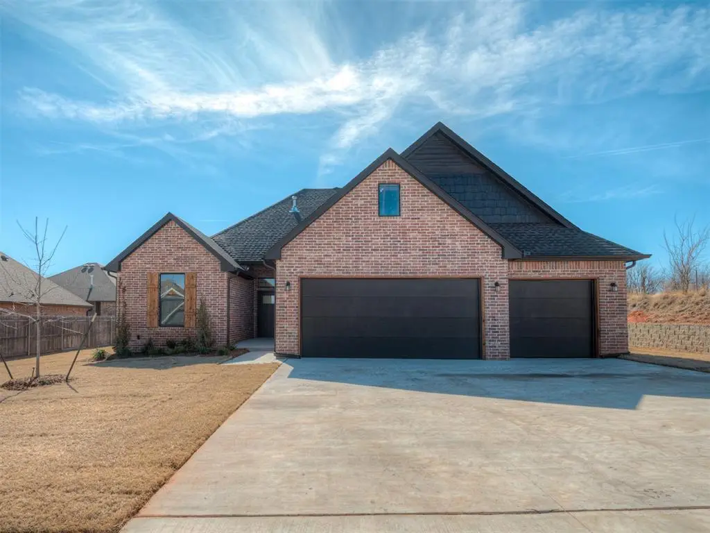 2240 E Thomas Terrace, Mustang, OK 73064 - #1